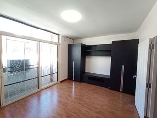 For sale and for rent 3 bedrooms townhouse in Yan Nawa, Bangkok