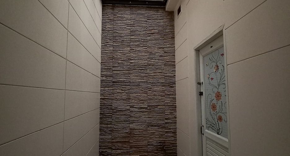 For sale and for rent 3 bedrooms townhouse in Yan Nawa, Bangkok