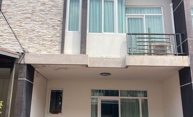 ให้เช่า 4 ห้องนอน ทาวน์เฮ้าส์ ใน สะพานสูง, กรุงเทพฯ