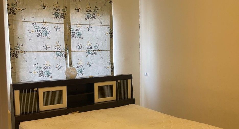 Reihenhaus zur Miete mit 4 Zimmer in Saphan Sung, Bangkok