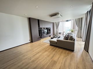 Apartamento en alquiler de 3 habitaciones en Khlong Toei, Bangkok