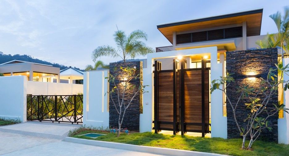 For rent 3 bedrooms villa in Mueang Phuket, Phuket