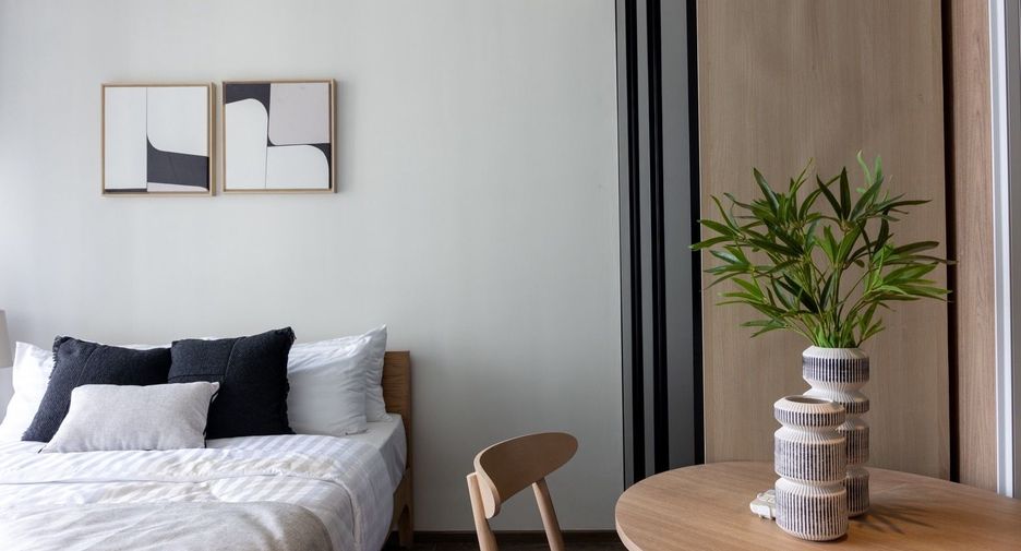 For rent studio condo in Khlong Toei, Bangkok