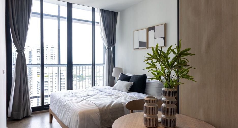 For rent studio condo in Khlong Toei, Bangkok