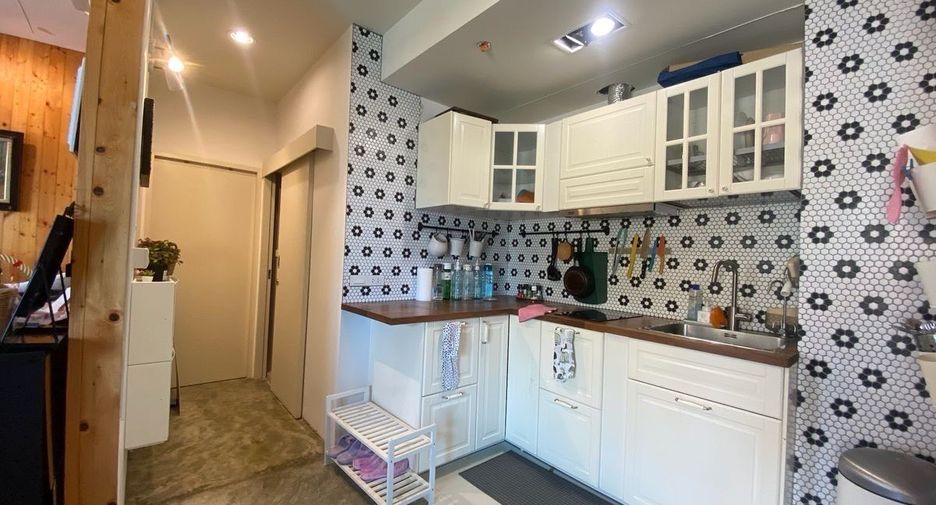 For rent 2 bedrooms condo in Mueang Samut Prakan, Samut Prakan