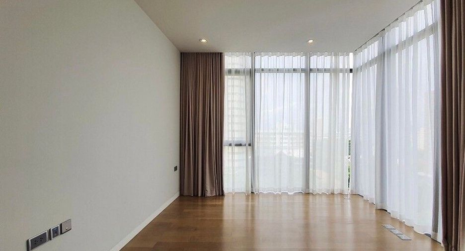À vendre 2 chambres condo à Khlong Toei, Bangkok