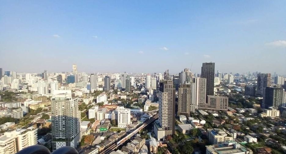 ให้เช่า 3 ห้องนอน คอนโด ใน คลองเตย, กรุงเทพฯ