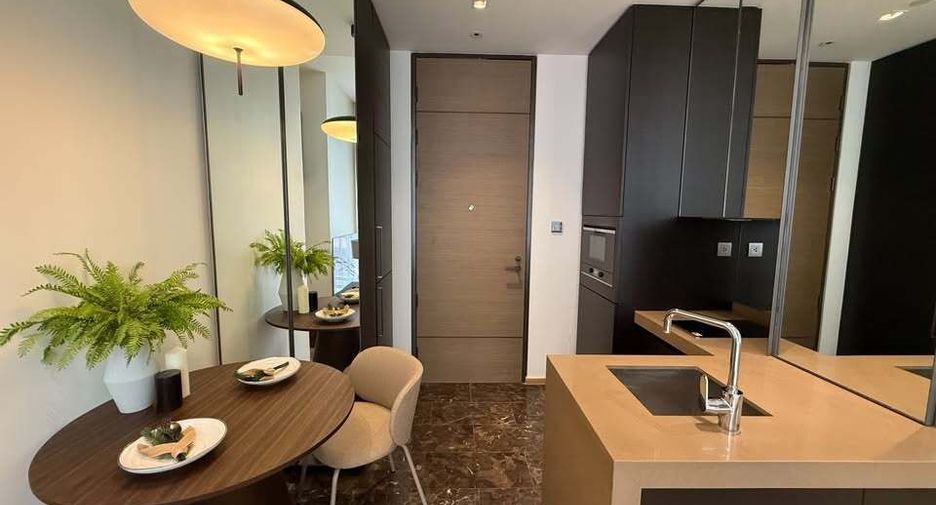 Wohnung zur Miete mit 1 Zimmer in Pathum Wan, Bangkok