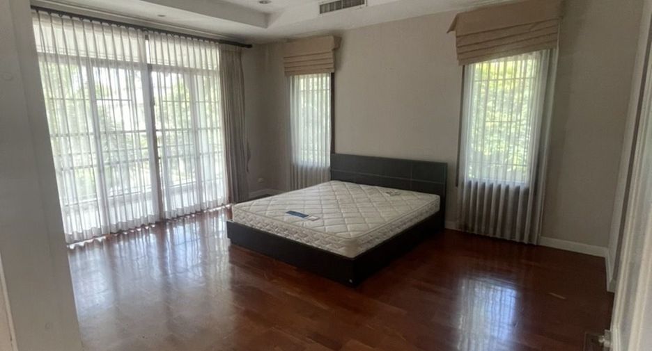 For rent 5 bedrooms house in Suan Luang, Bangkok