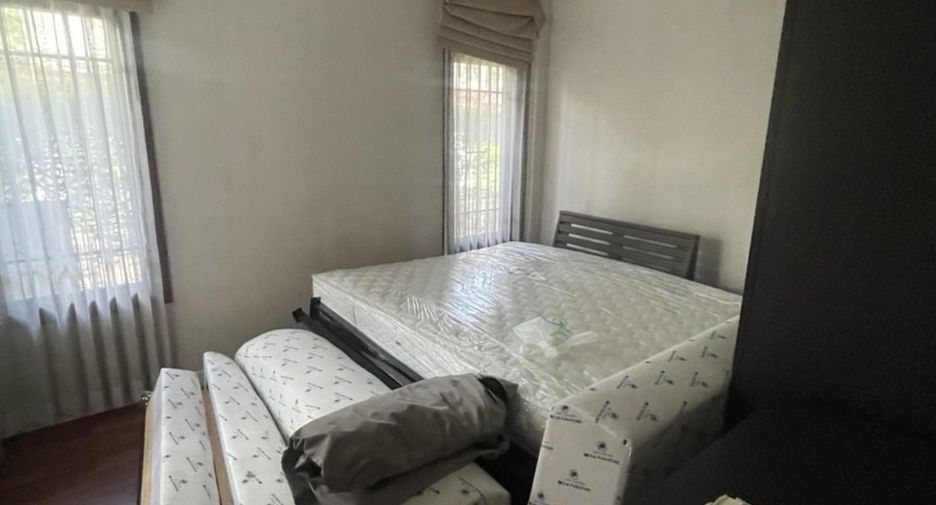 For rent 5 bedrooms house in Suan Luang, Bangkok