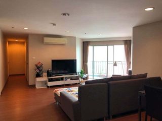 For sale 3 bedrooms condo in Huai Khwang, Bangkok