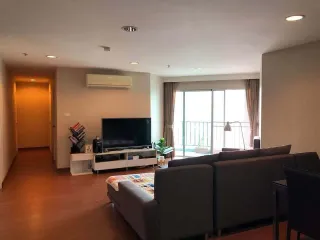 For sale 3 bedrooms condo in Huai Khwang, Bangkok