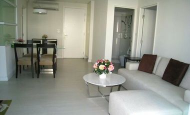For rent 2 bedrooms condo in Khlong San, Bangkok