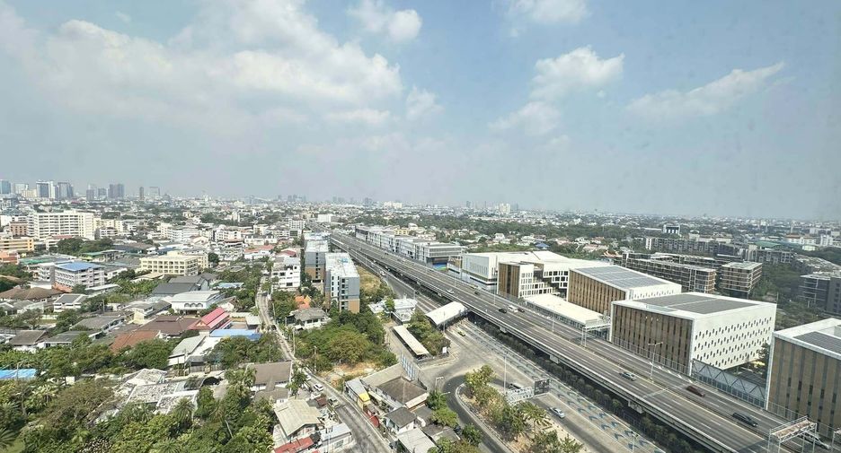 For rent 2 bedrooms condo in Watthana, Bangkok