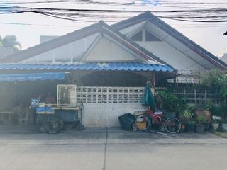 Casa en venta de 5 habitaciones en Mueang Samut Prakan, Samut Prakan