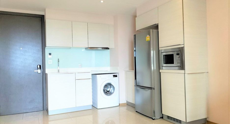 For sale 2 bedrooms condo in Watthana, Bangkok