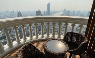 For rent 2 bedrooms condo in Bang Rak, Bangkok