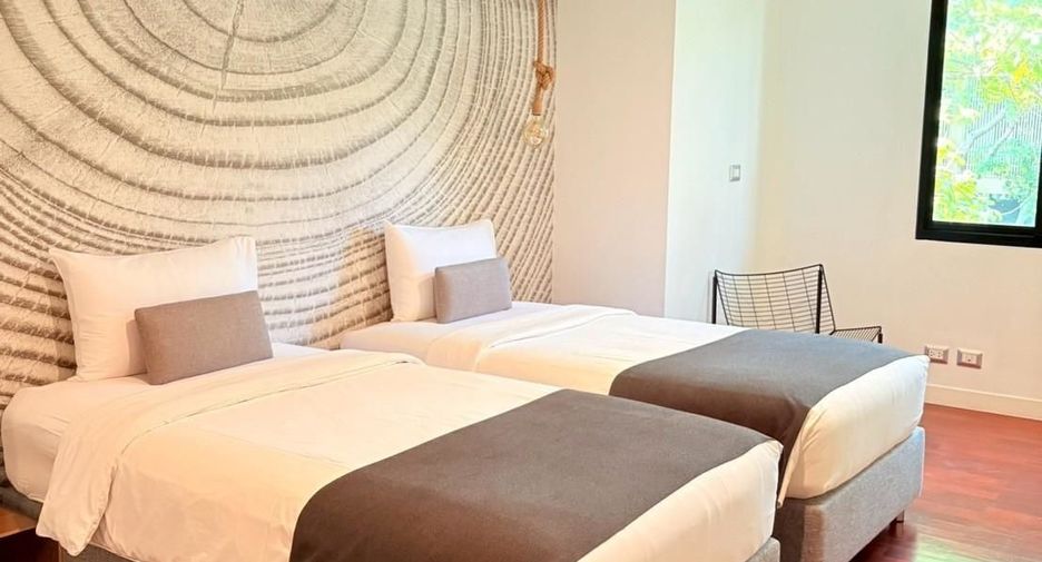 For rent 3 bedrooms apartment in Pathum Wan, Bangkok