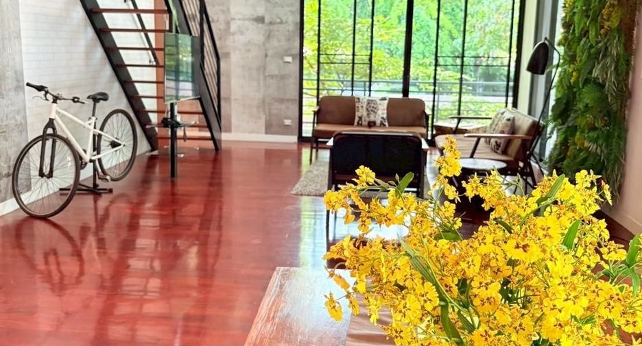 For rent 3 bedrooms apartment in Pathum Wan, Bangkok
