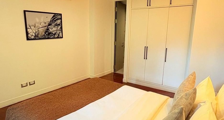 For rent 3 bedrooms apartment in Pathum Wan, Bangkok