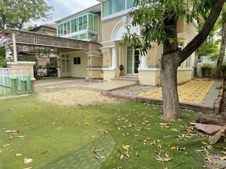 Casa en alquiler y en venta de 3 habitaciones en Lat Krabang, Bangkok