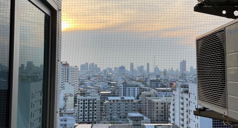À louer 1 chambre condo à Huai Khwang, Bangkok
