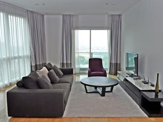 Wohnung zur Miete mit 3 Zimmer in Khlong Toei, Bangkok