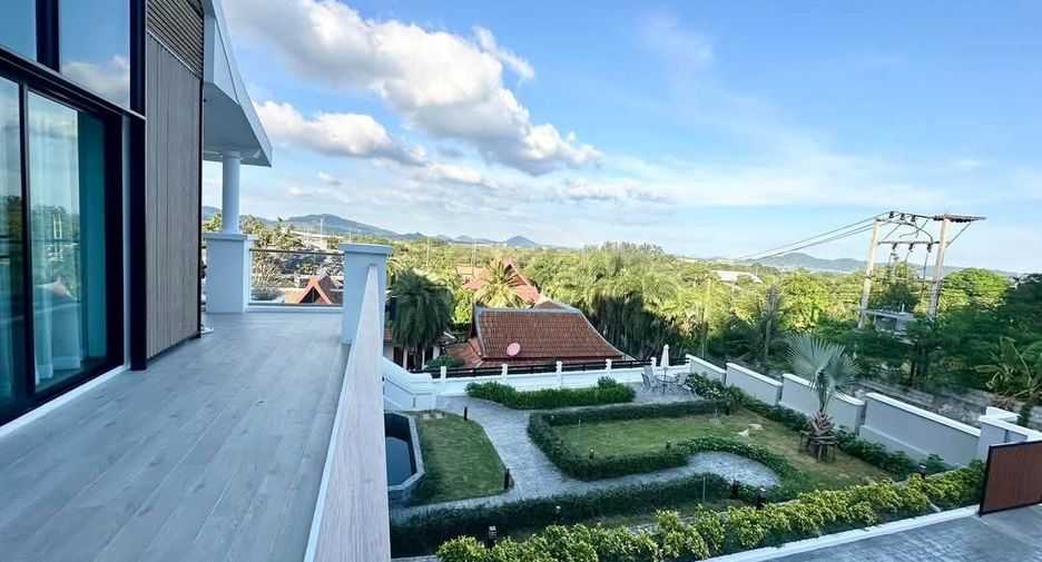 For sale and for rent 4 bedrooms villa in Mueang Phuket, Phuket