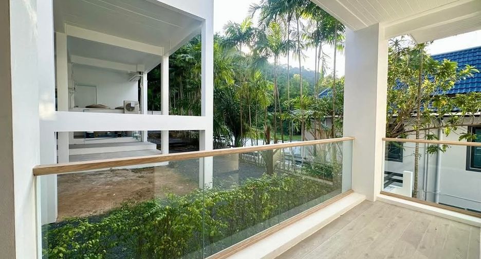 For sale and for rent 4 bedrooms villa in Mueang Phuket, Phuket