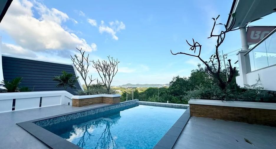 For sale and for rent 4 bedrooms villa in Mueang Phuket, Phuket