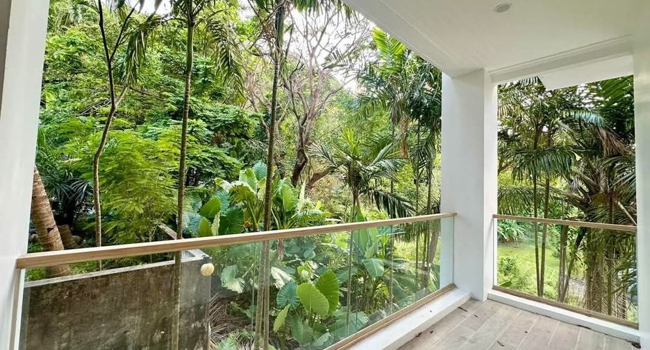 For sale and for rent 4 bedrooms villa in Mueang Phuket, Phuket