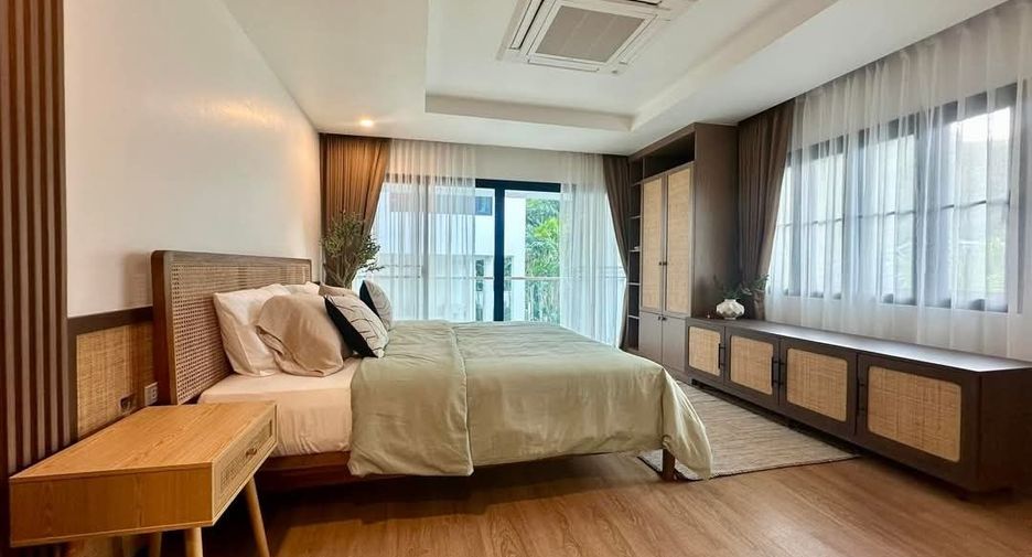 For sale and for rent 4 bedrooms villa in Mueang Phuket, Phuket