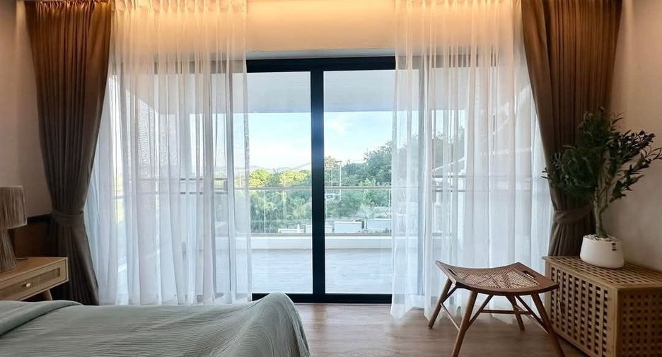 For sale and for rent 4 bedrooms villa in Mueang Phuket, Phuket