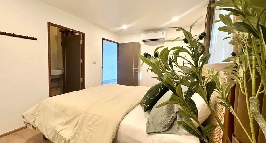 For sale and for rent 4 bedrooms villa in Mueang Phuket, Phuket