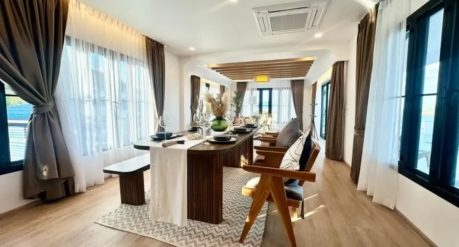 For sale そして for rent 4 ベッドルーム villa in Mueang Phuket, Phuket