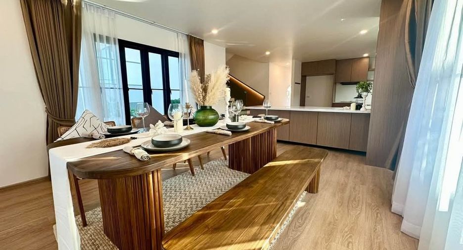 For sale and for rent 4 bedrooms villa in Mueang Phuket, Phuket