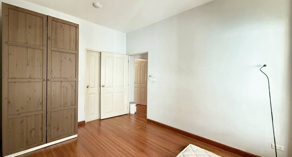 Reihenhaus zur Miete mit 3 Zimmer in Prawet, Bangkok