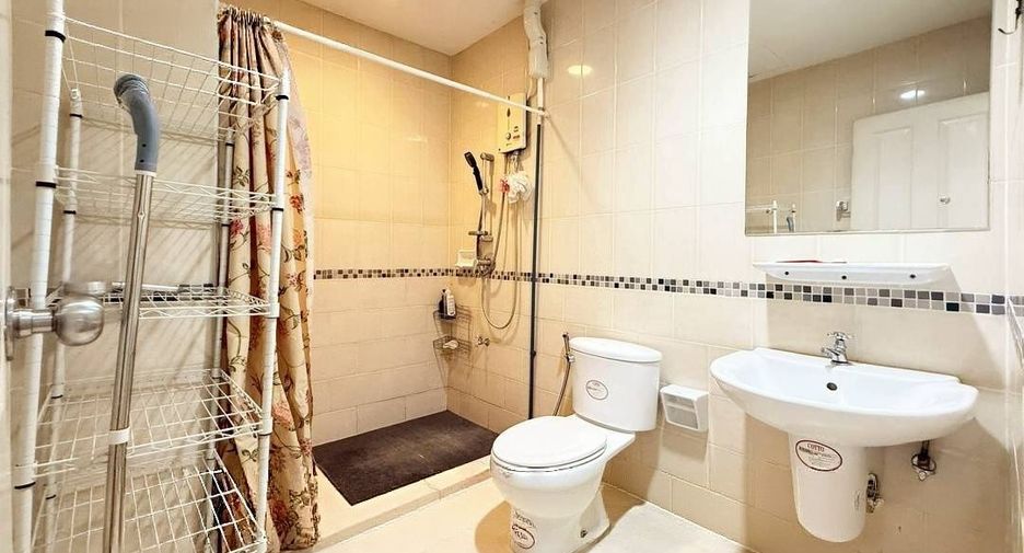Reihenhaus zur Miete mit 3 Zimmer in Prawet, Bangkok