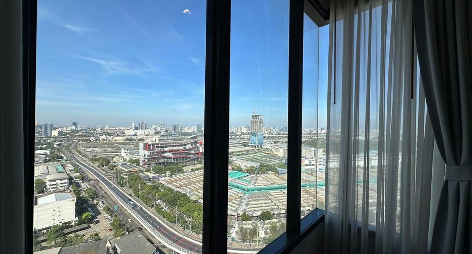 À louer 2 chambres condo à Phaya Thai, Bangkok