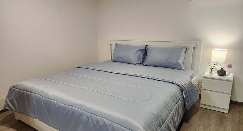 For rent 1 bed condo in Huai Khwang, Bangkok