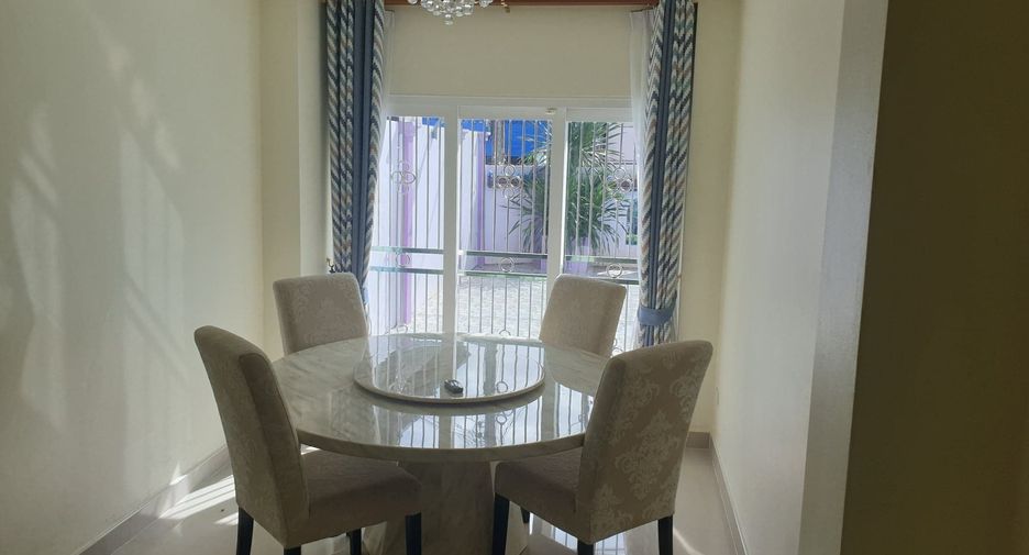 Casa en alquiler de 3 habitaciones en Kathu, Phuket