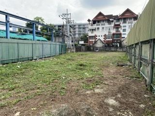 出售 土地 在 Khlong Toei, 曼谷