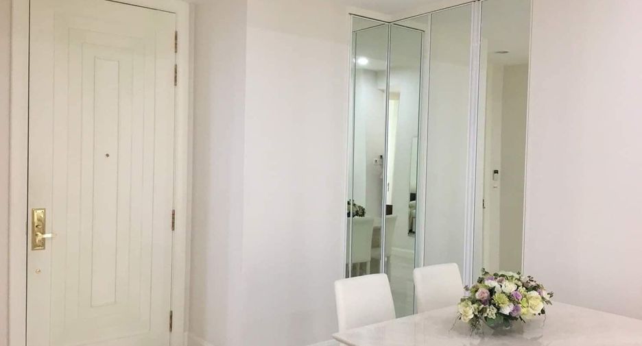 Condo en alquiler de 2 habitaciones en Pathum Wan, Bangkok