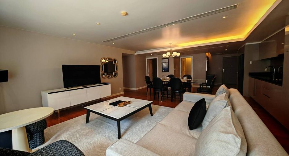 For rent 3 bedrooms condo in Watthana, Bangkok