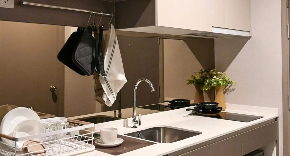 Condo en alquiler de estudio en Huai Khwang, Bangkok