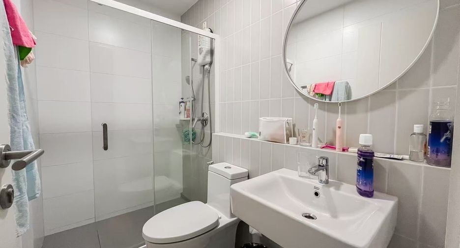 For rent 3 bedrooms townhouse in Prawet, Bangkok
