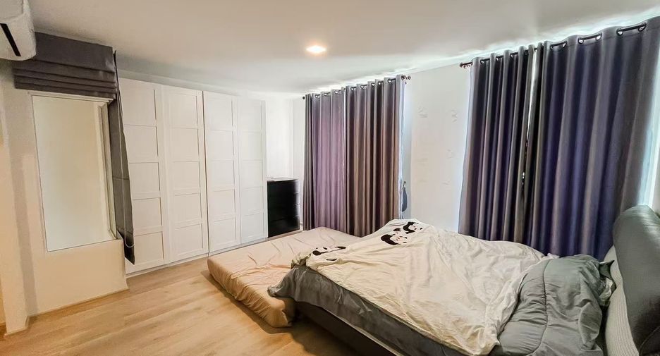 For rent 3 bedrooms townhouse in Prawet, Bangkok