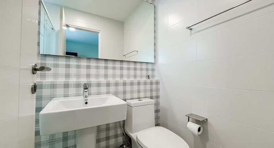 For rent 3 bedrooms townhouse in Prawet, Bangkok