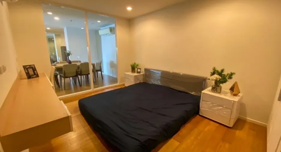 For sale 3 bedrooms condo in Watthana, Bangkok