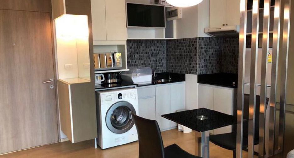 For rent 1 bed condo in Khlong Toei, Bangkok